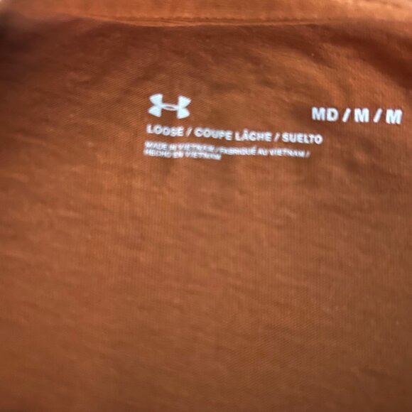 Under Armour Loose Fit Mens T-Shirt Medium Burnt Orange Crew Neck Athletic Tee - Picture 2 of 3